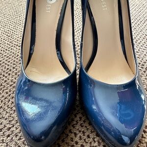 Nine West navy patent leather heel shoes in size 8